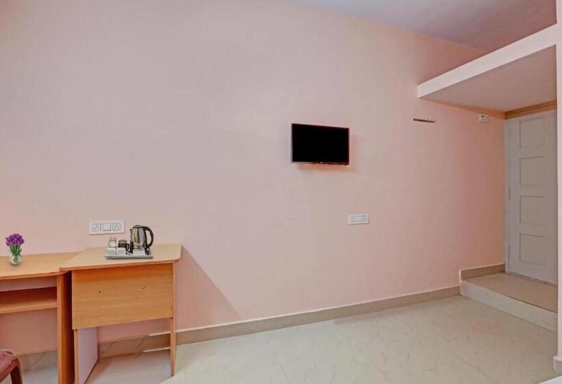 ホテル Spot On 81069 New Mysore Stays