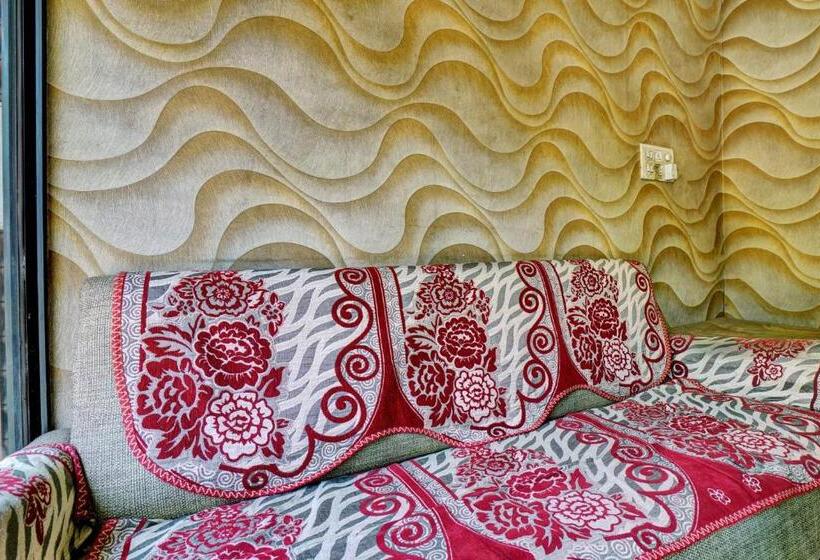 호텔 Spot On 811276 Ka Lodge