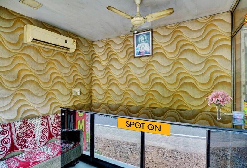 호텔 Spot On 811276 Ka Lodge