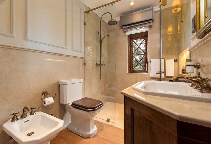 酒店 The Bellwood Manor