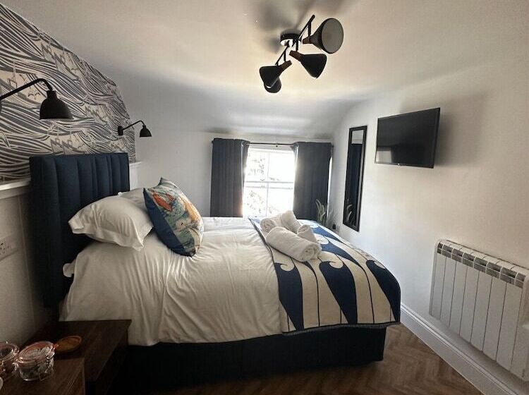 בית מלון כפרי The Lugger Inn