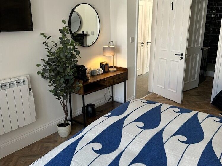 בית מלון כפרי The Lugger Inn