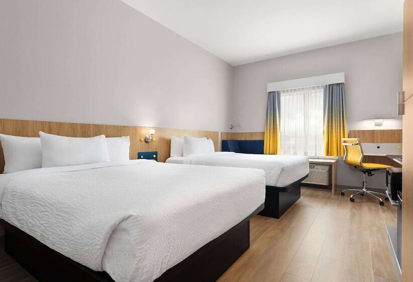 Microtel Inn & Suites By Wyndham Lachute