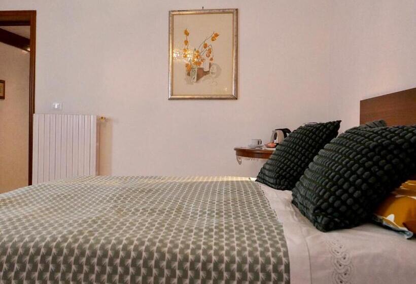 膳宿费 47, Vittorio Veneto