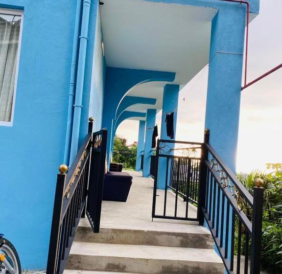 پانسیون Emma S Guest House