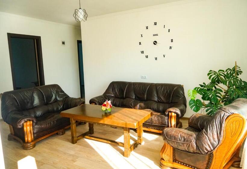 پانسیون Orenda