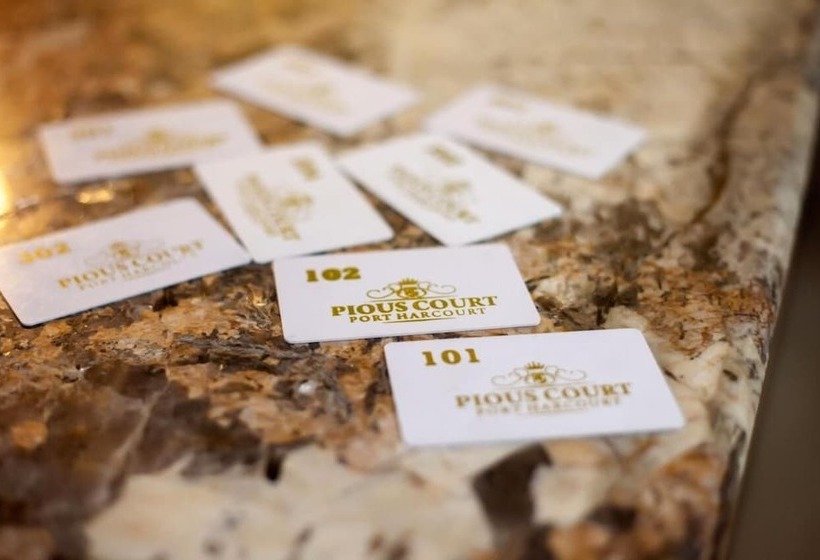 פנסיון Pious Court Guest House Old Gra