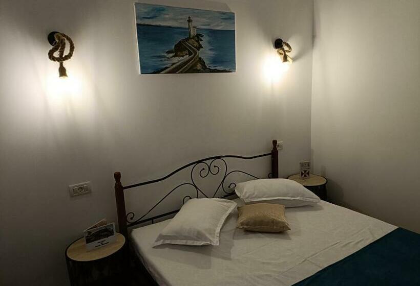 Pensiunea Legenda Farului