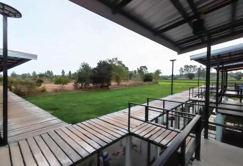 Resort บ้านทุ่ง เคียงบึง รีสอร์ท