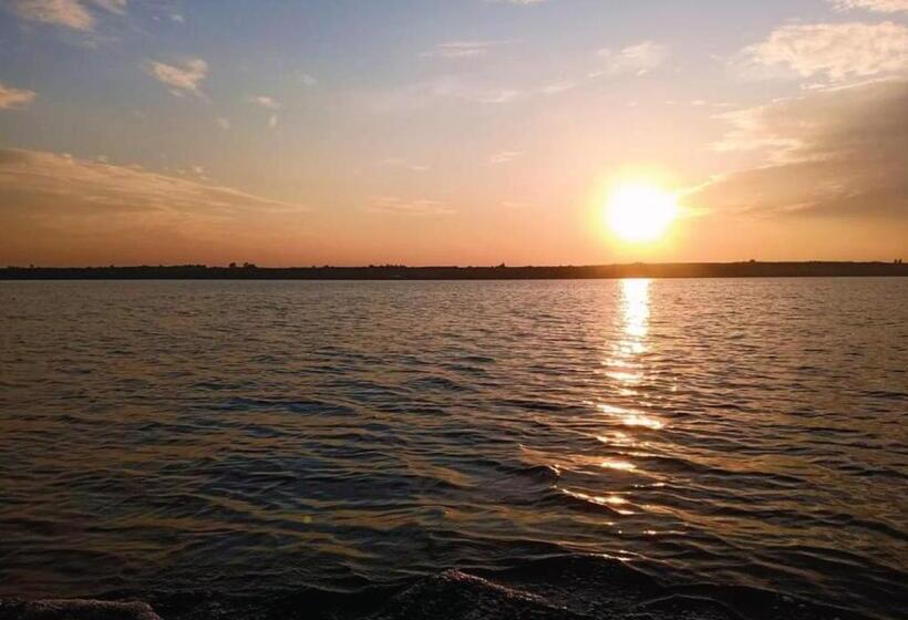 Resort บ้านทุ่ง เคียงบึง รีสอร์ท