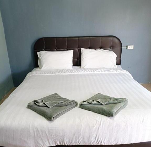 Resort บ้านทุ่ง เคียงบึง รีสอร์ท