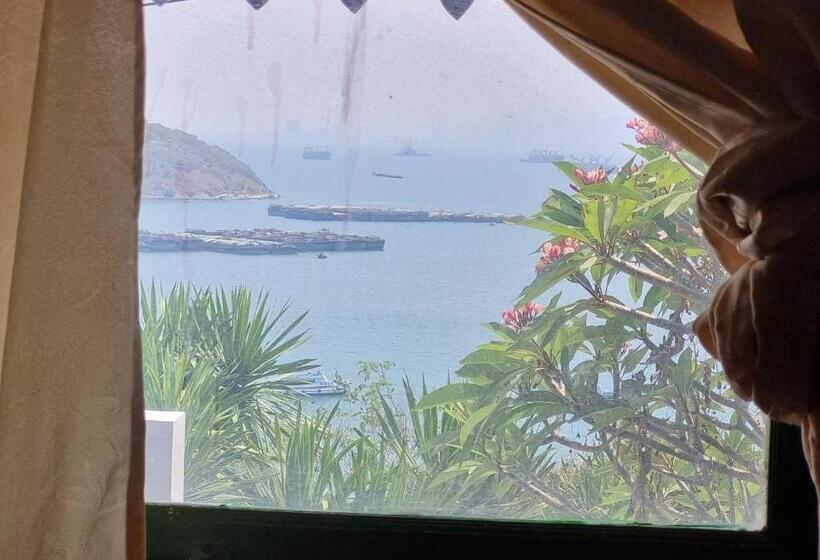 فندق صغير บ้านนางฟ้า เกาะสีชัง Baan Nangfa