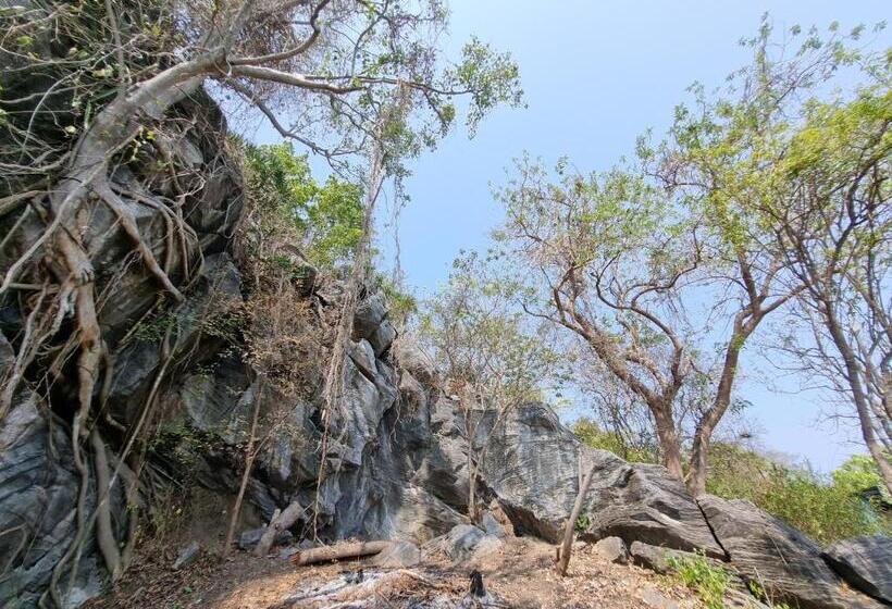 فندق صغير บ้านนางฟ้า เกาะสีชัง Baan Nangfa