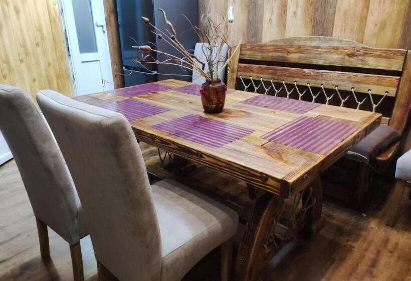 هاستل резидент