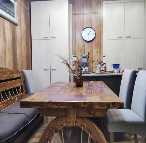 هاستل резидент