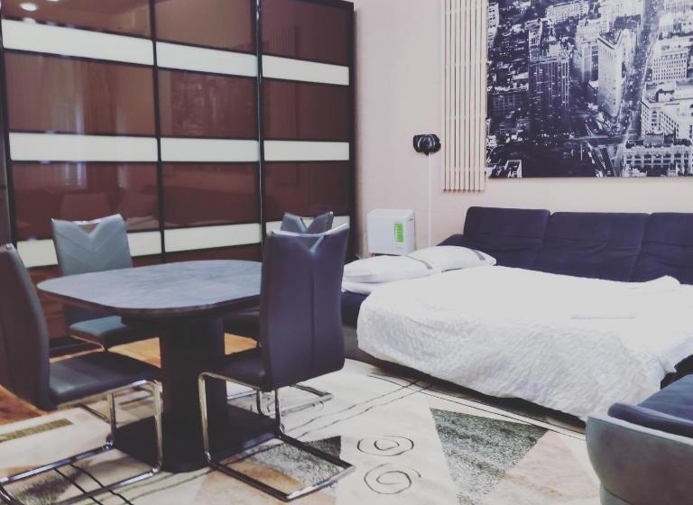 هاستل резидент