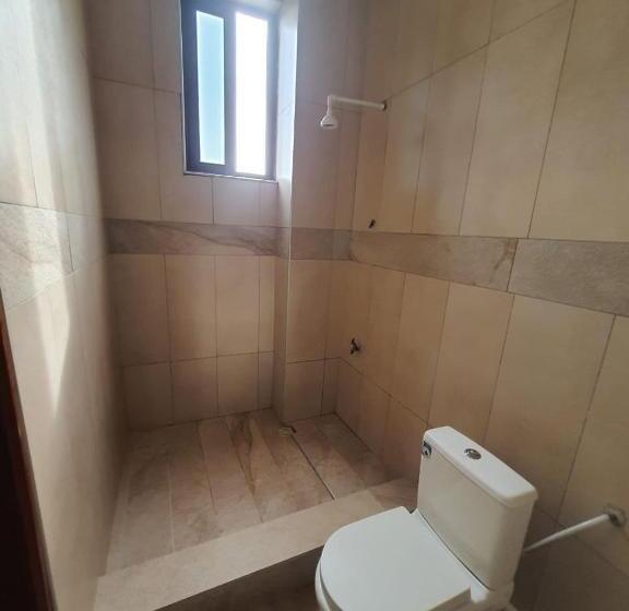 Общежитие Spacious Holiday Let Wi Fi & Private Amenities Oyibi