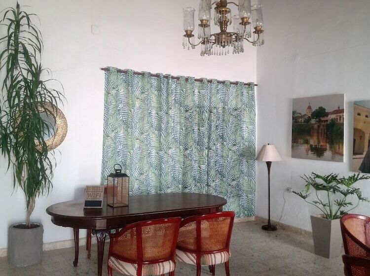 צימר Boutique Casa Tres Cruces