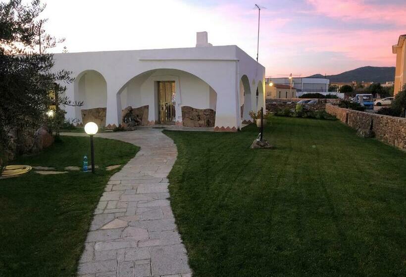 مبيت وإفطار Sa Domo De Rosa