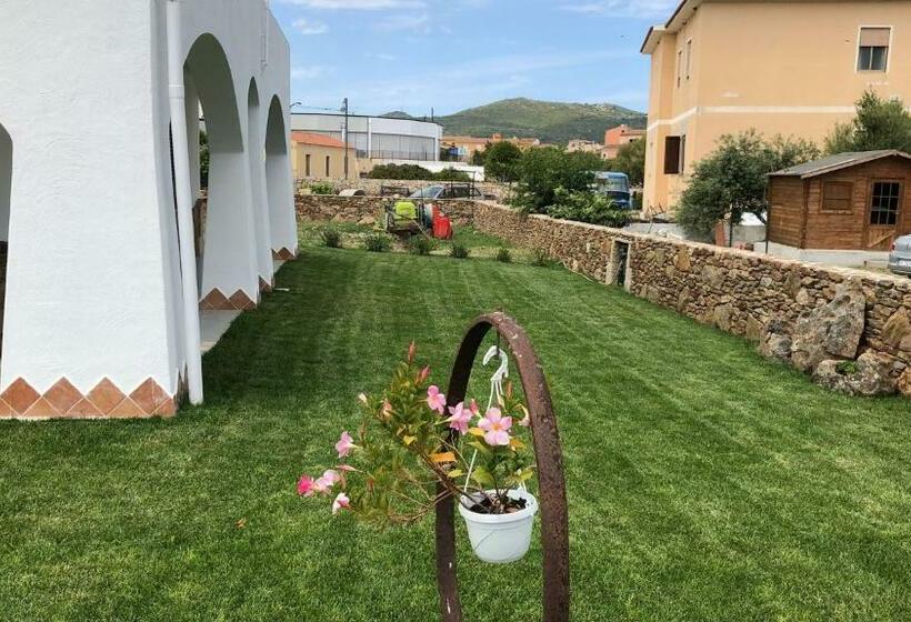 مبيت وإفطار Sa Domo De Rosa