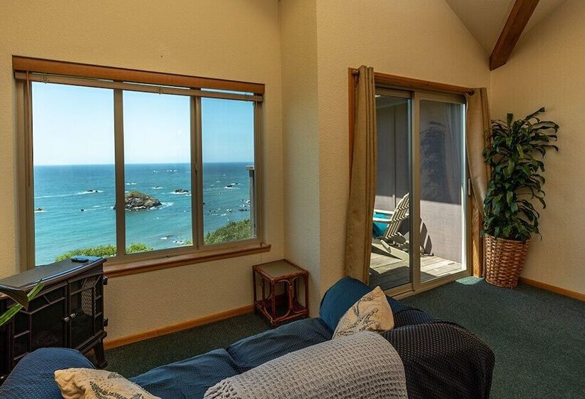 مبيت وإفطار Turtle Rocks Oceanfront Inn