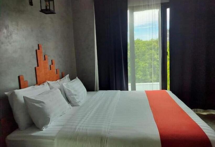 Cicada Hotel Kanchanaburi