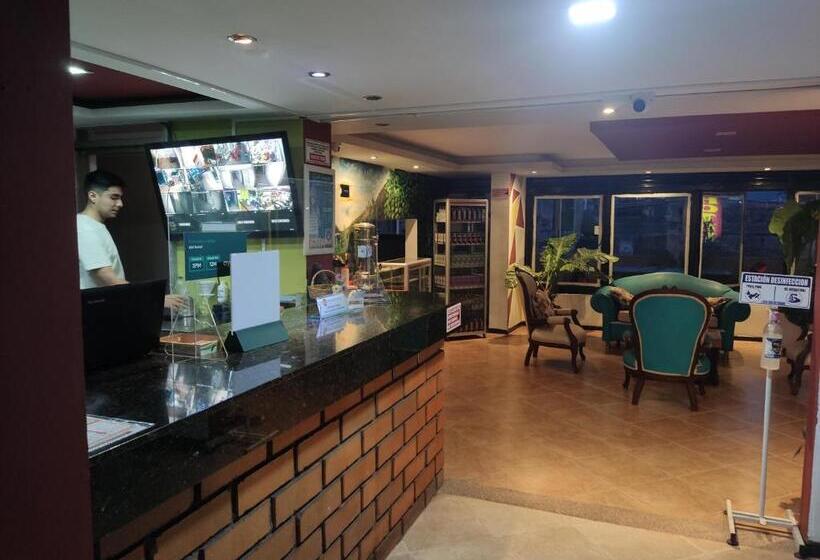 Отель Bolivariano