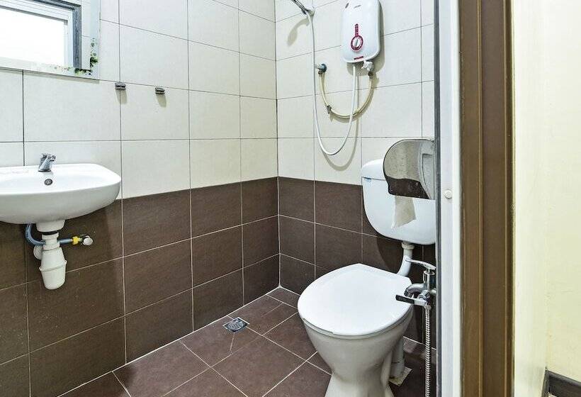 בית מלון כפרי Oyo 90626  Ezzyhome Johor Jaya