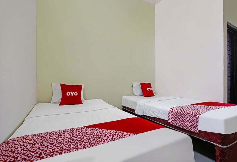 酒店 Oyo 92437 Wahidin Guesthouse