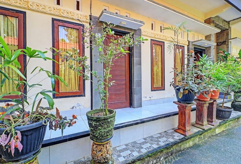 בית מלון כפרי Oyo 92438 Nugraha Stay