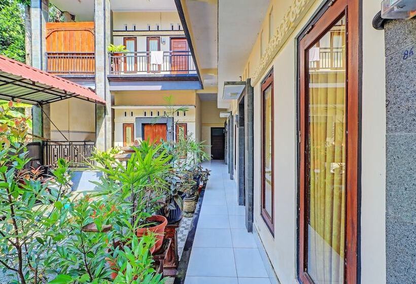 בית מלון כפרי Oyo 92438 Nugraha Stay