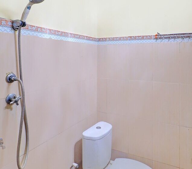 בית מלון כפרי Oyo 92438 Nugraha Stay