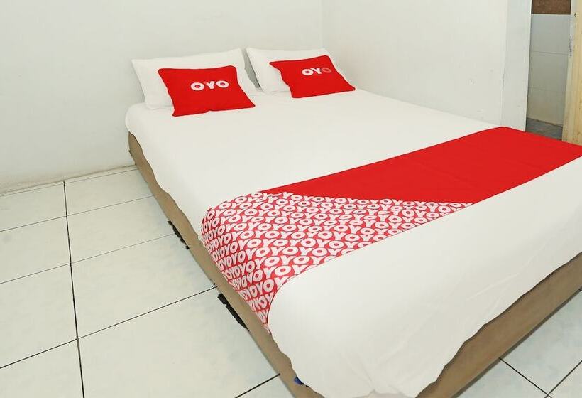 ホテル Oyo 92470  Sahabat 2