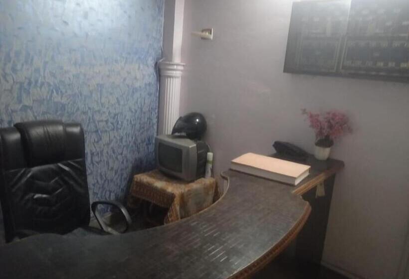 酒店 Prabhat By Wb Inn