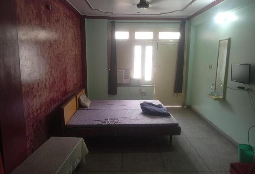 酒店 Prabhat By Wb Inn