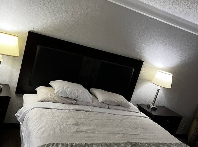 فندق Relax Inn & Suite