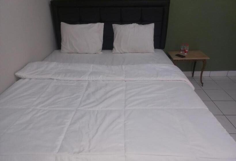 호텔 Spot On 92415 Bima House Syariah