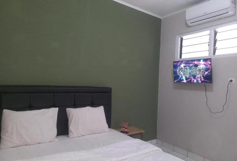 호텔 Spot On 92415 Bima House Syariah