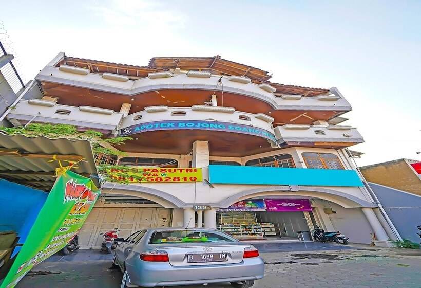 فندق Spot On 92453 Wisma Galaxy