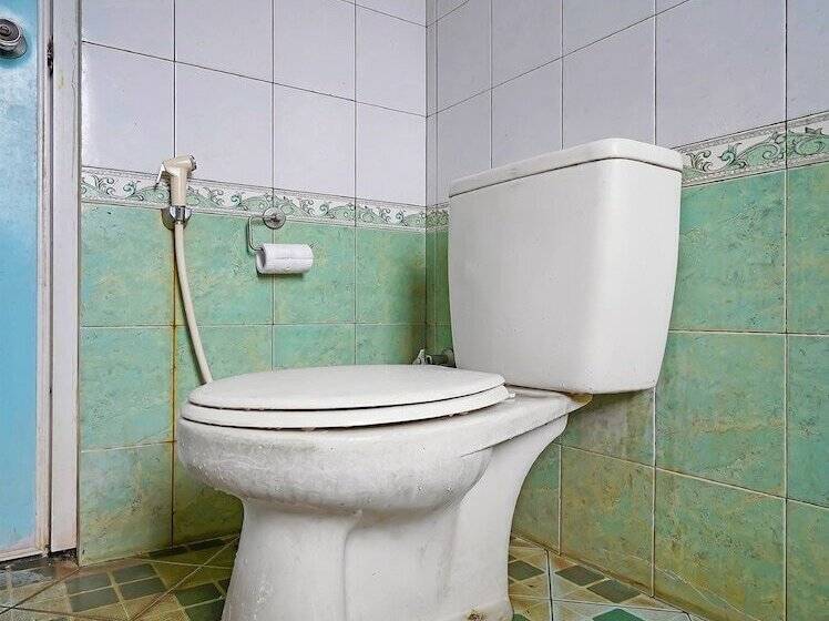 فندق Spot On 92453 Wisma Galaxy