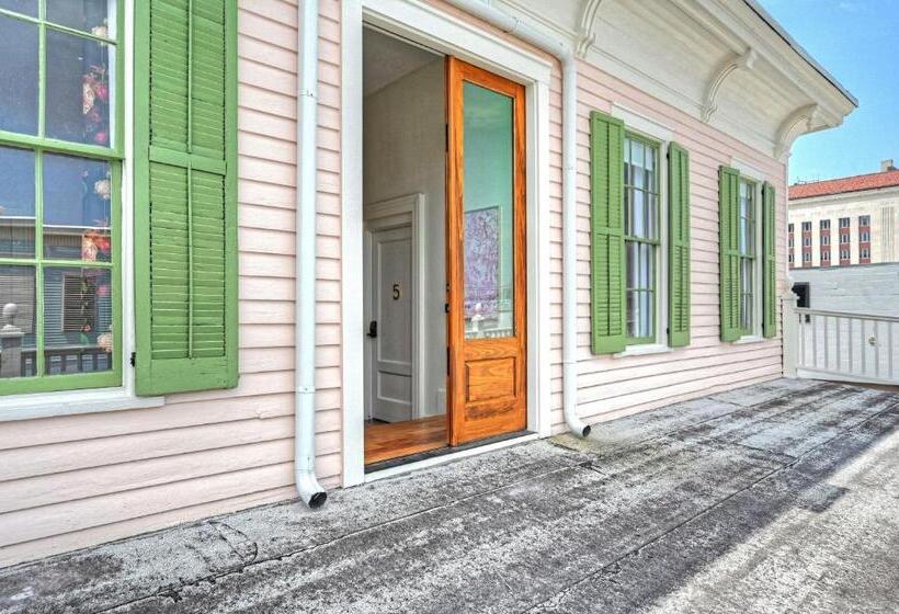 酒店 Sugars Inn Room #4