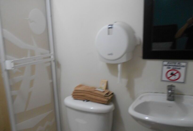 펜션 Hostal Cridmy