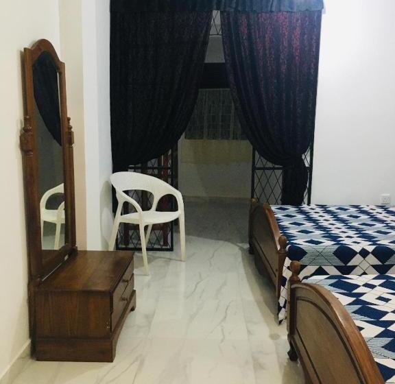 بنسيون Rochesta Holiday Inn