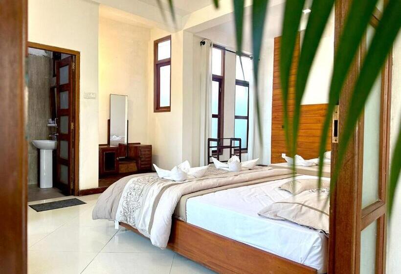 פנסיון White Block Hotel & Resturant