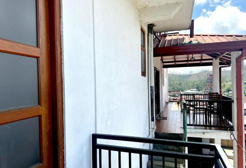 פנסיון White Block Hotel & Resturant