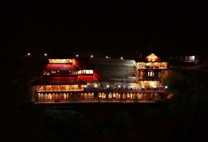 旅馆 Odin Stays & Café Tirthan