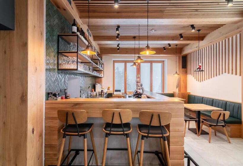 هاستل Ribniška Koča