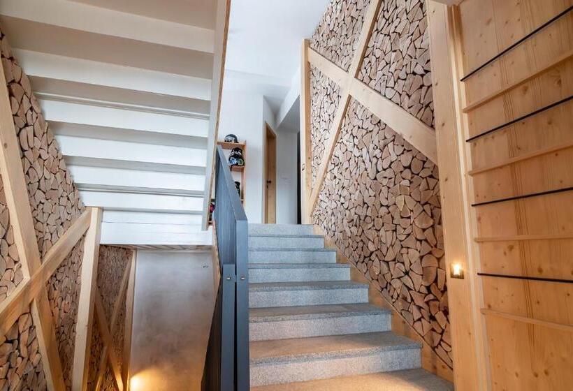 هاستل Ribniška Koča