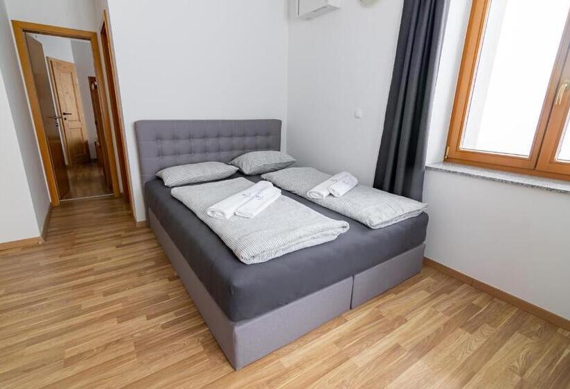 هاستل Ribniška Koča