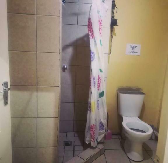 Общежитие Stay Inn Krugersdorp